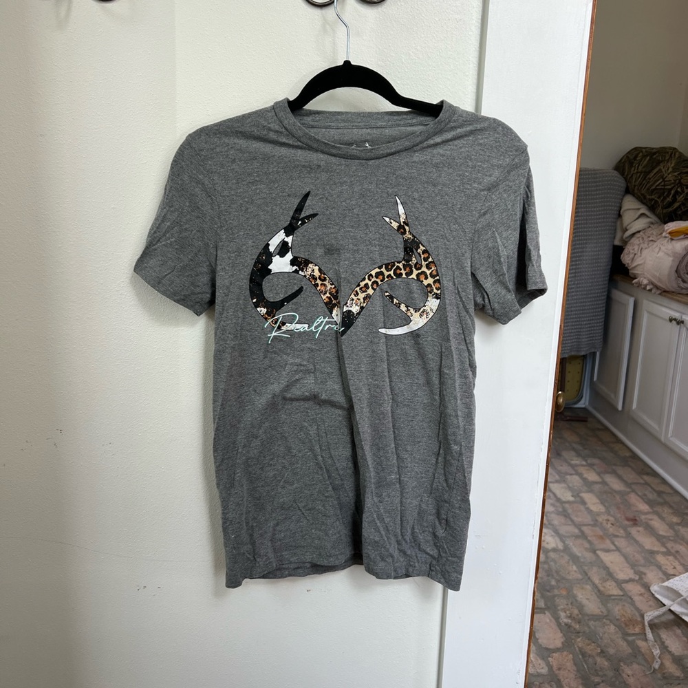 Realtree Gray T-Shirt with Logo